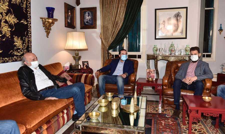 حال البلاد في لقاء الحريري بجنبلاط في كليمنصو