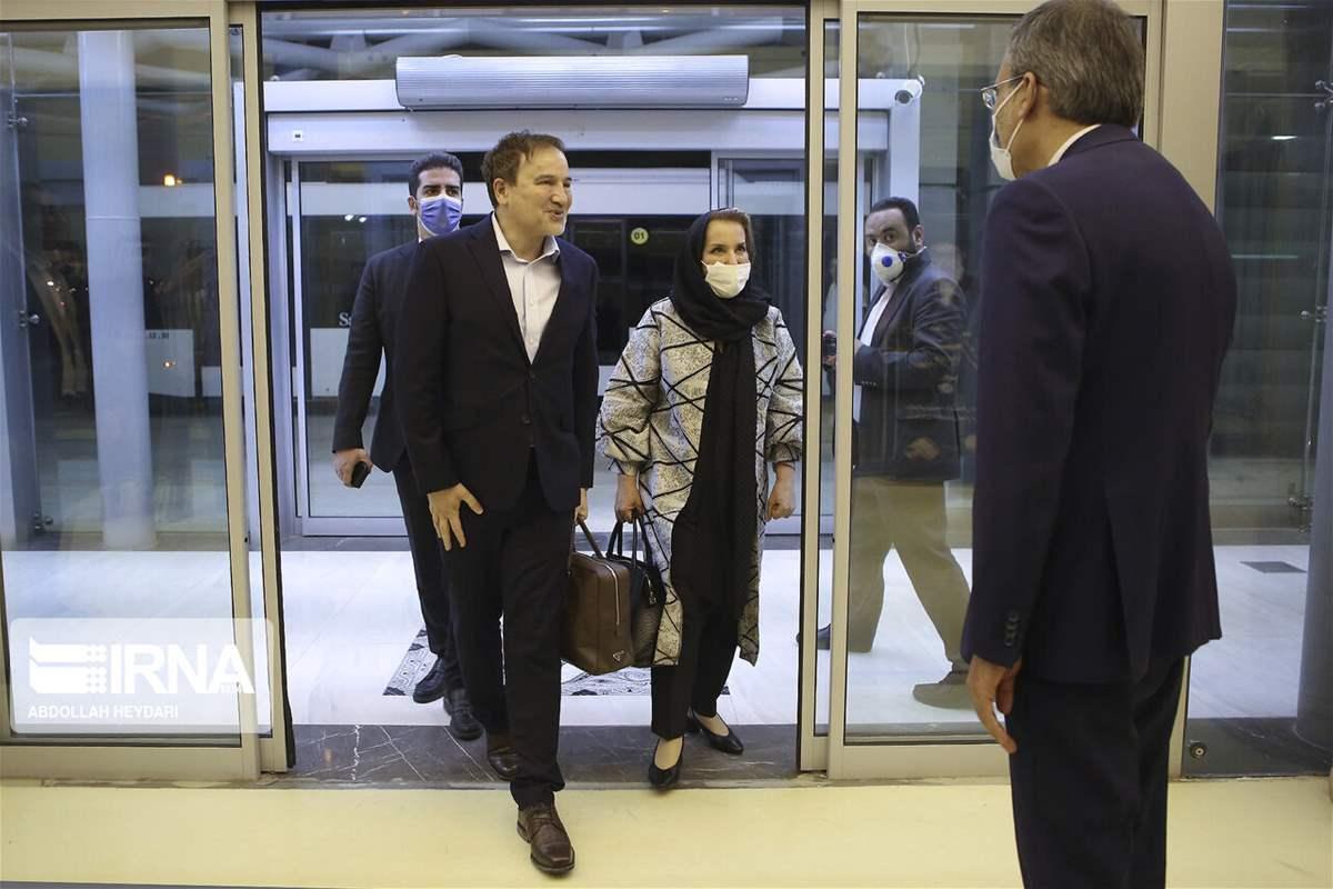 اللحظات الأولى لوصول الطبيب الإيراني-الأميركي مجيد طاهري إلى طهران 