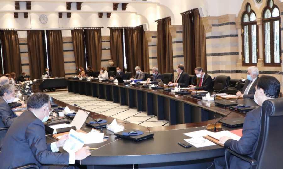 مجلس الوزراء أعاد جدولة بنود ورقة وزيرة العدل لمكافحة الفساد وأقرّ عدداً منها..دياب: العبث بالاستقرار ممنوع وماضون في تلبية مطالب الناس عبد الصمد: إقرار 4 تدابير آنية لمكافحة الفساد واستعادة الاموال.. والوضع في الشارع خرج عن إطار المطالب المحقة