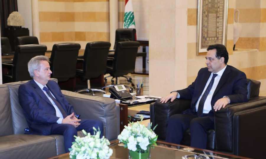 من تهريب الدولار لسوريا الى التخبط السياسي الحكومي.. هذا سبب تدهور الليرة! حملة لاقالة سلامة بدل اعتقال المضاربين.. والحقيقة تدين الحكومة ومن يقف خلفها