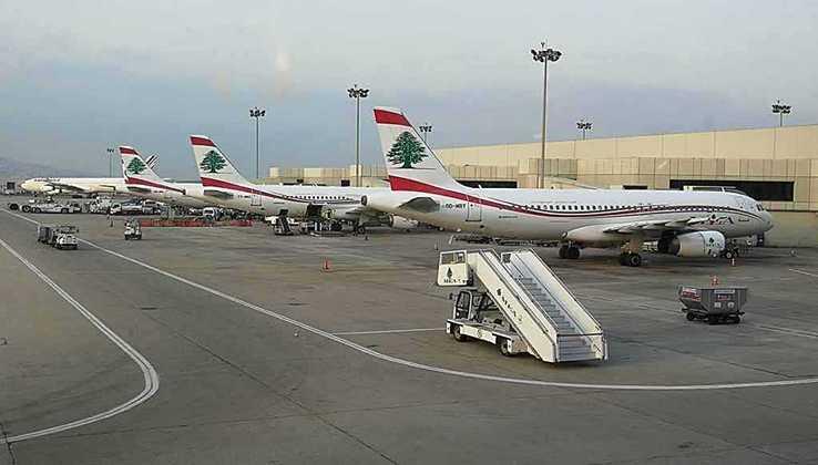 بعد إعادة فتح المطار ووصول أول طائرة اليه.. فوضى واشكالات.. ونجار وحسن يتفقدان!