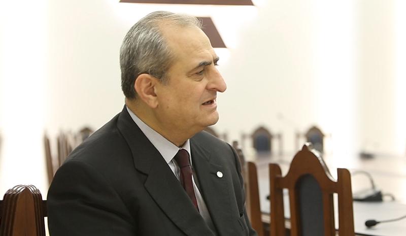  نزار نجاريان: لن نذهب لا شرقًا ولا غربًا... أسلوب حياتنا باقٍ والذين يريدون تغيير هذا الأسلوب هم الراحلون