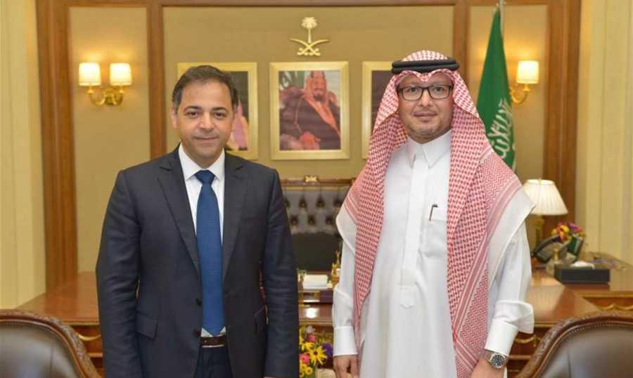 بخاري يستقبل منصوري لمناقشة آخر المستجدات