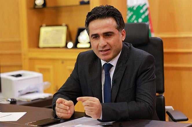 حمية يعلن إطلاق خط حافلات جديد في بيروت بتقنيات متطورة