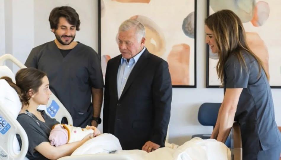 الأميرة إيمان تُرزق بمولودتها... ماذا سمّتها؟