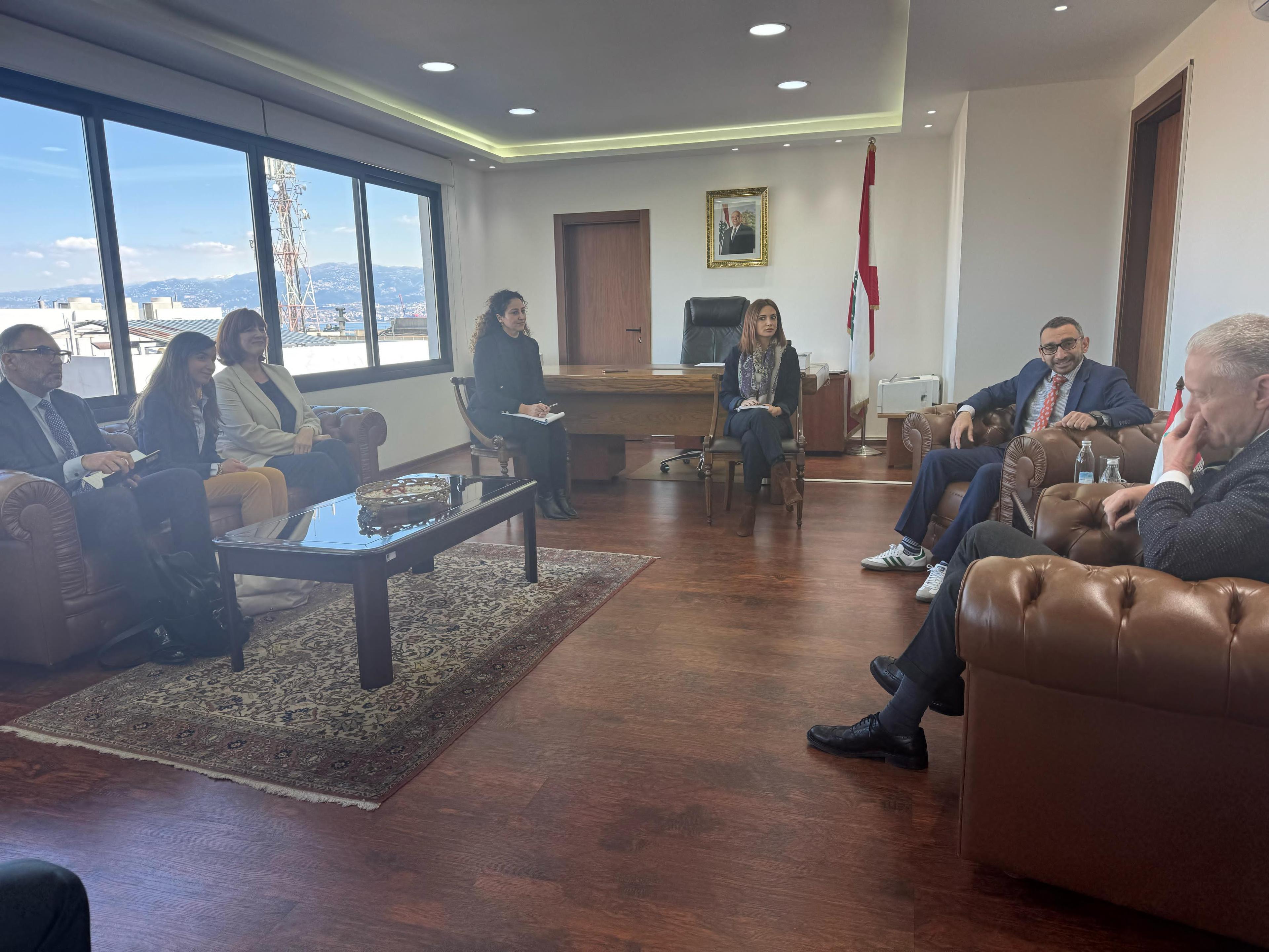 ملف النازحين بين وزير الخارجية والمبعوث الخاص لكندا الى سوريا
