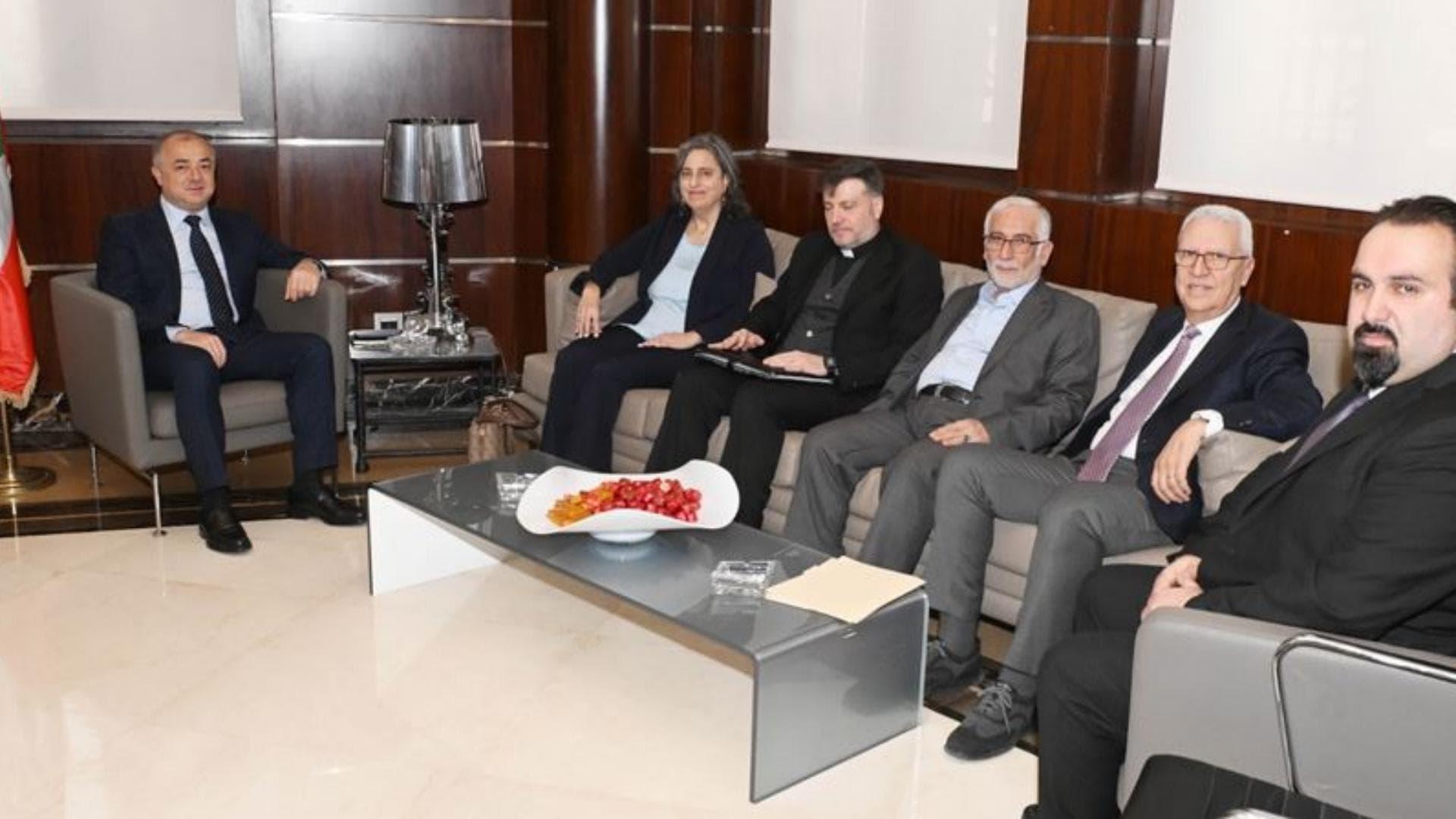 بو صعب لوفد المؤسسات التربوية الخاصة: لإعطاء الفرصة لإيجاد الحلول