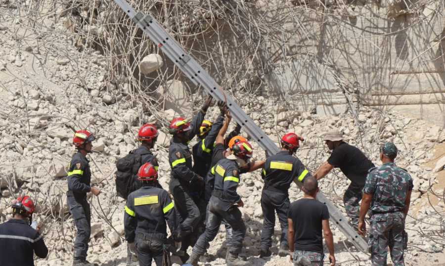 بلدية بيروت: أعمال البحث عن المفقودين مستمرة في بقعة الانفجار