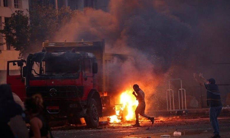 لبنان.. قوى الأمن تعلن مقتل مجند وإصابة أكثر من 70 آخرين خلال اشتباكات في بيروت