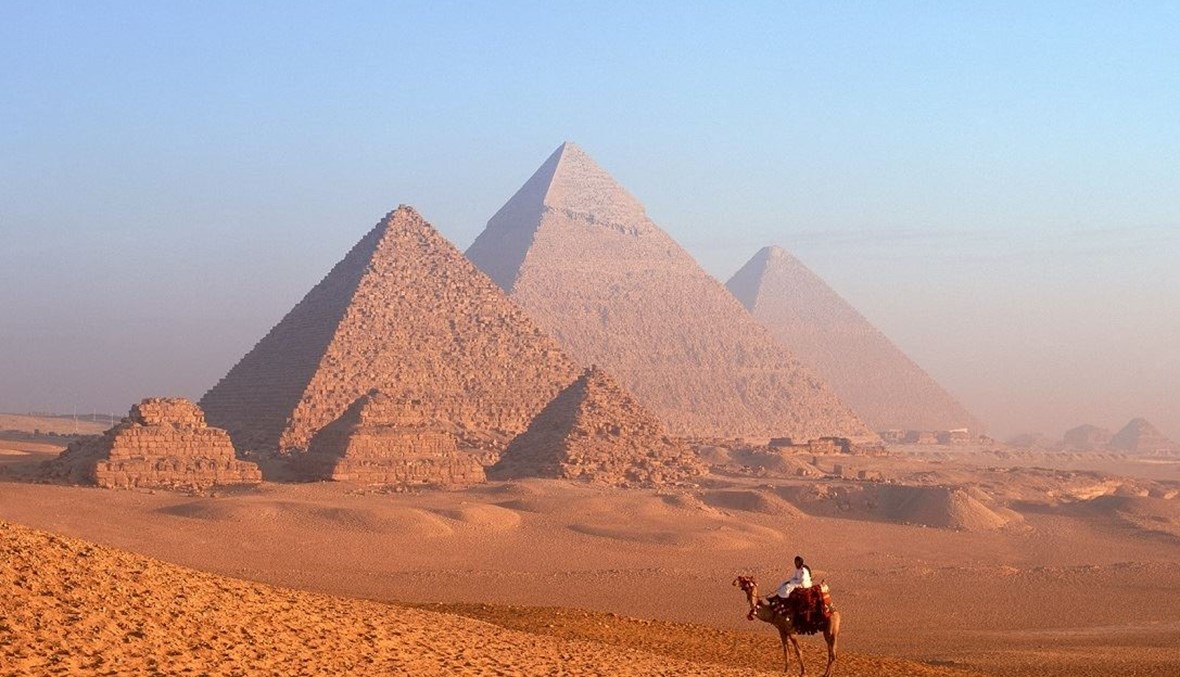 رافد خفيّ يتفرّع من النيل قد يفسّر لغز الأهرامات