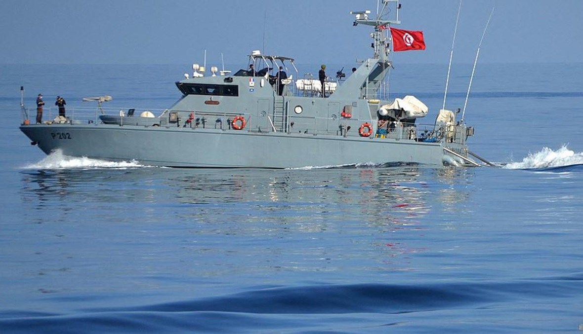 البحرية التونسية تنقذ نحو مئتي مهاجر قبالة سواحل البلاد