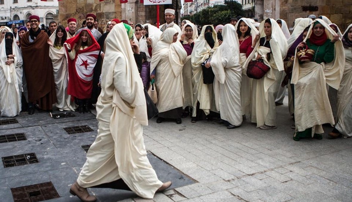 تونسيون يعزفون عن الزواج والإنجاب... وخبراء يحذّرون من "شيخوخة المجتمع"
