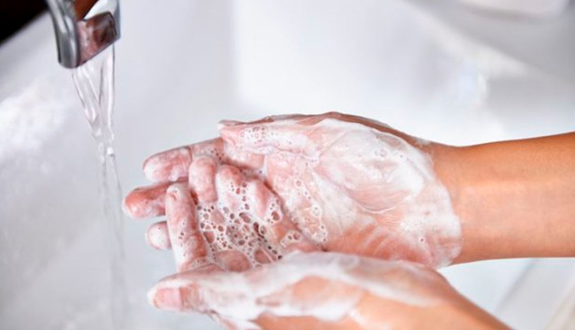 هل يمكن التّخلص من الجراثيم في اليدين بالماء البارد؟