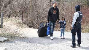 روكسهام: كيبيك تريد إعادة توجيه جميع طالبي اللجوء إلى مقاطعات أُخرى