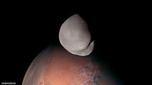 محمد بن راشد: مسبار الأمل يقترب من قمر المريخ ديموس