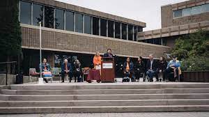 العديد من أنشطة الحقيقة والمصالحة في جامعة ليكهيد في أونتاريو