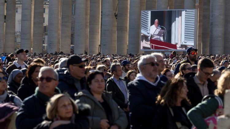 البابا فرنسيس يسلط الضوء على الذكرى ٧٥ للتوقيع على الإعلان العالمي لحقوق الإنسان