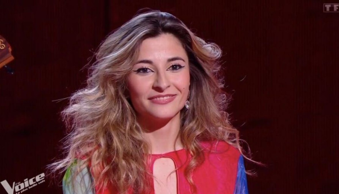 Vernis rouge... لبنانية تفكّك أغاني الراب وتبرز في The voice الفرنسي