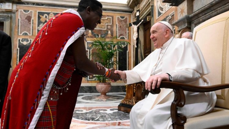 البابا فرنسيس يشدد على أهمية الحوار بين معرفة الشعوب الأصلية والعلوم