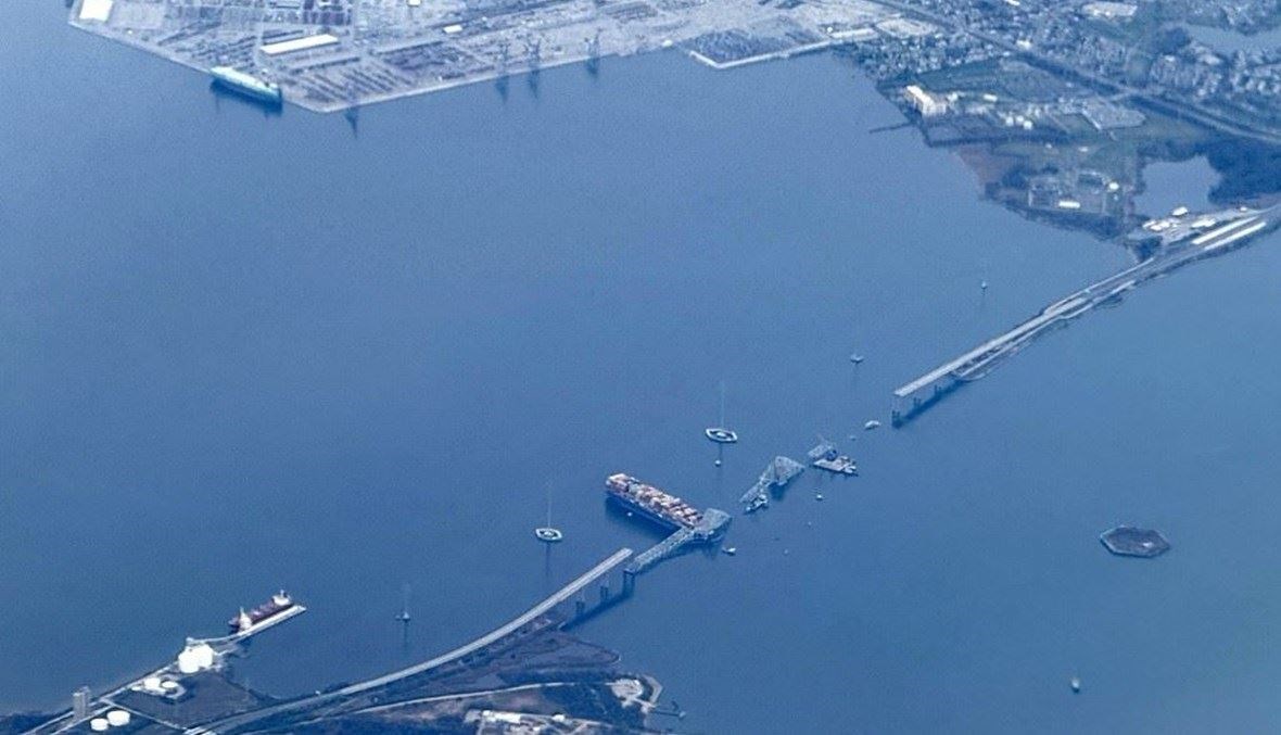 سفن محاصرة تبدأ في الخروج من ميناء بالتيمور بعد انهيار الجسر