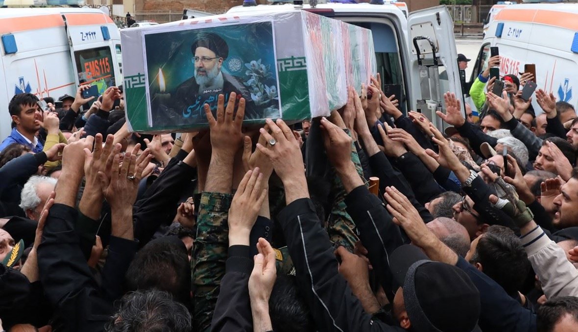 استياء شعبي في وداع الرئيس الإيراني