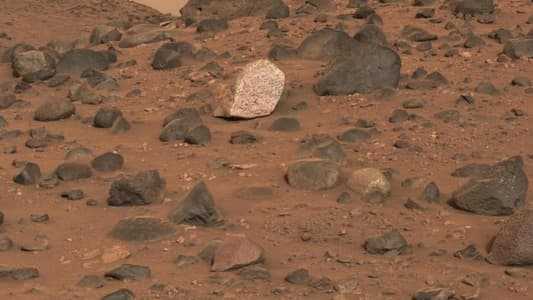 صخرة غامضة... على المرّيخ!