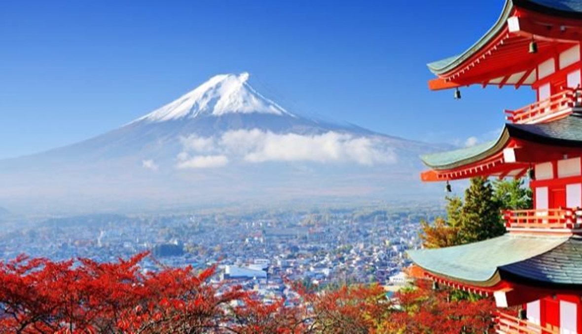 اليابان تفرض رسوماً جديدة على متسلقي جبل فوجي للحد من الأعداد