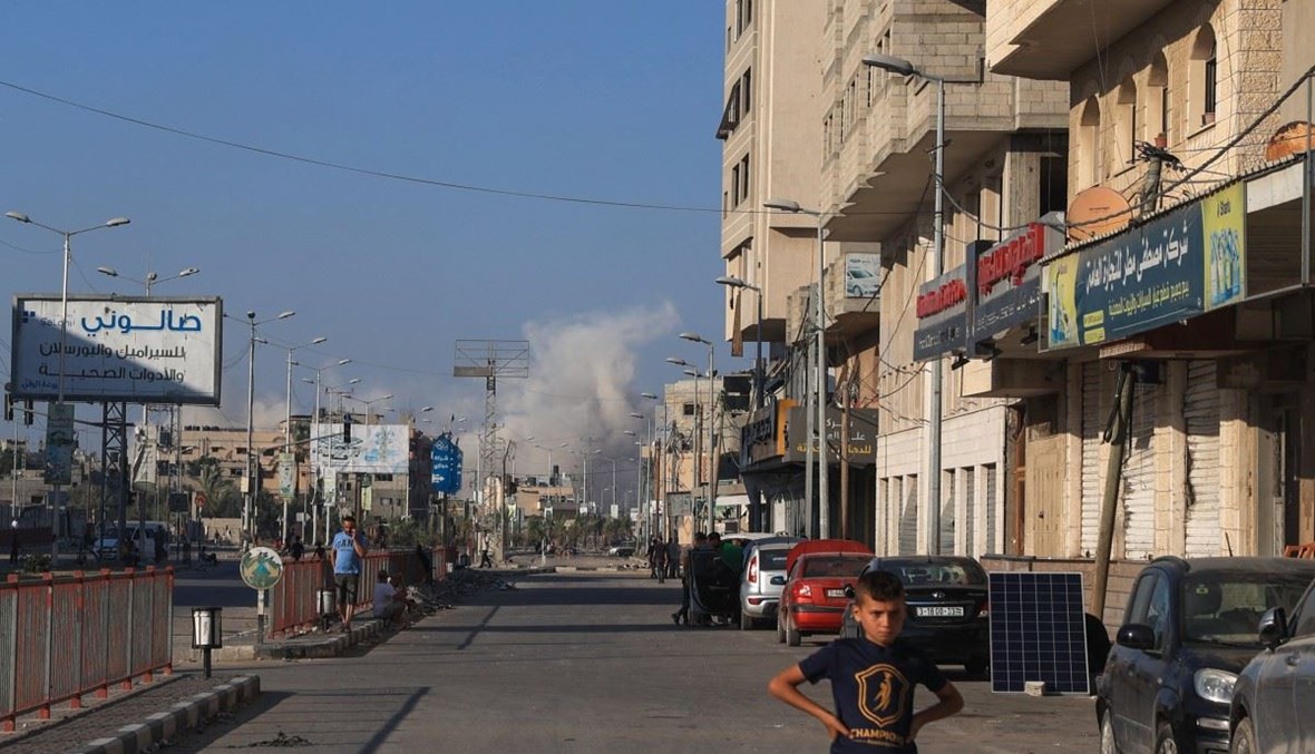 قصف إسرائيلي استهدف مدرسة تابعة لـ"الأونروا" في مخيّم النصيرات