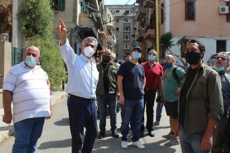 الدكتور سليم الصايغ والنائب نديم الجميّل يتفقدان أحياء بيروت المتضررة جراء انفجار المرفأ