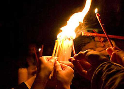 شعلة النّور المقدّس تصل الى لبنان غدًا