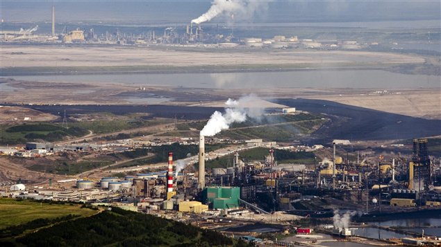 كوفيد-19: عمليّات اندماج واستحواذ متوقّعة في قطاع النفط الكندي